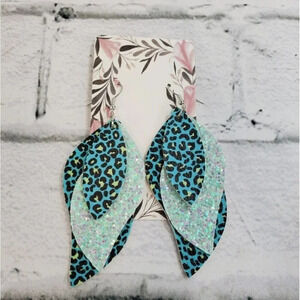 3 Layer Teal Sparkle Animal Faux Leather Dangle Chic Lightweight Earrings 3t7
